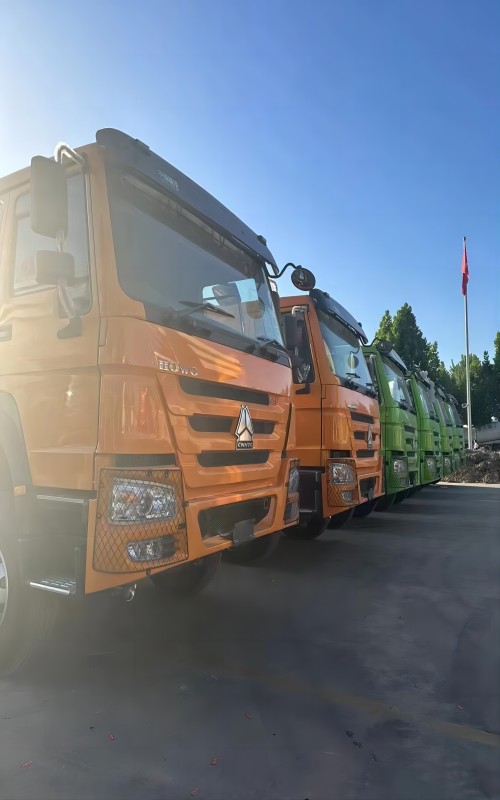 Sinotruk Country II et Country III New Brand 6 * 4 / * 8 4 Camion-benne